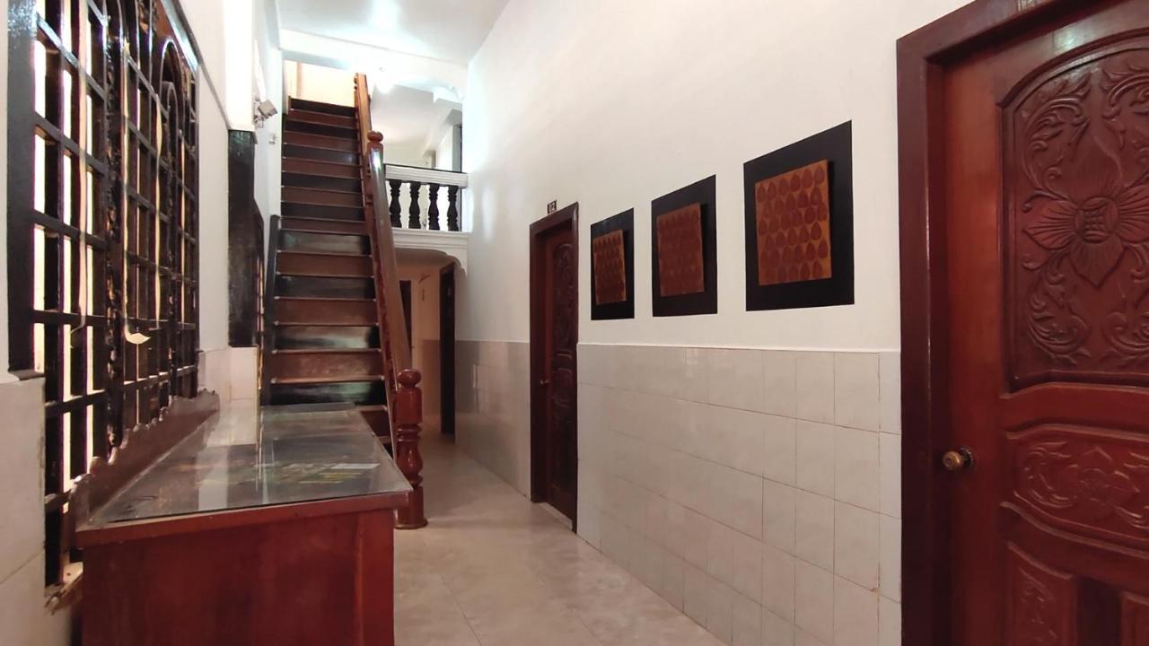 White Monkey Hotel เสียมราฐ ภายนอก รูปภาพ