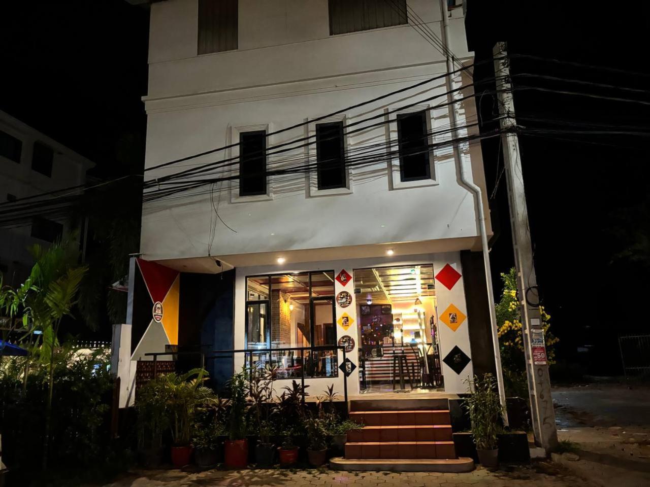 White Monkey Hotel เสียมราฐ ภายนอก รูปภาพ